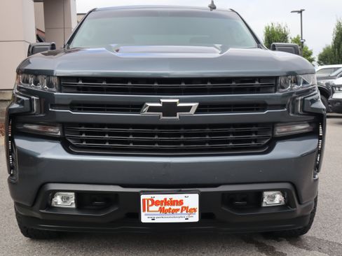 Used 2020 Chevrolet Silverado 1500 RST w/ RST Value Package AWD/4WD image 4