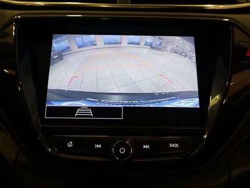 Used 2023 Chevrolet TrailBlazer ACTIV w/ Sun and Liftgate Package FWD image 21
