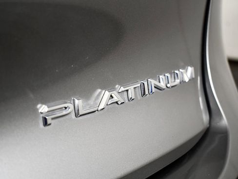 Used 2023 Toyota Crown Platinum image 16