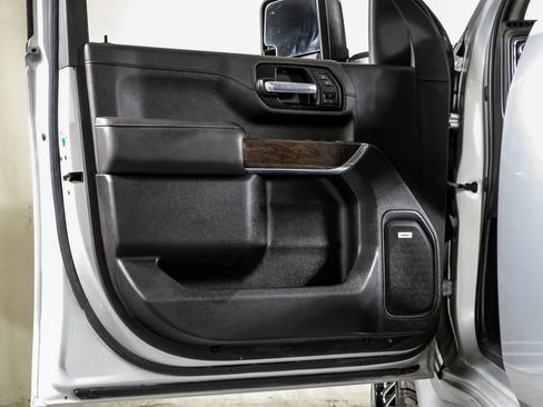 Used 2022 GMC Sierra 3500 Denali AWD/4WD image 34