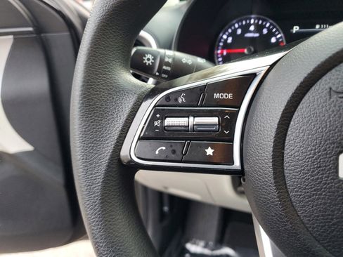 Certified 2023 Kia Forte LXS image 28