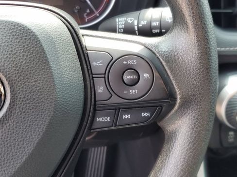 Used 2023 Toyota RAV4 XLE FWD image 23