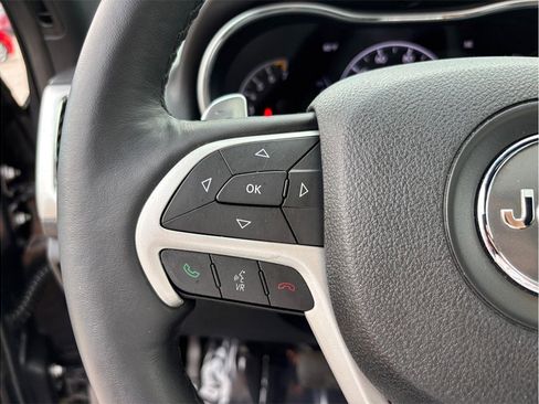 Used 2015 Jeep Grand Cherokee Altitude RWD image 23