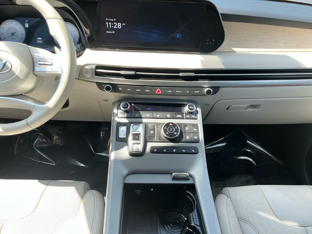 Used 2024 Hyundai Palisade Limited AWD/4WD image 12