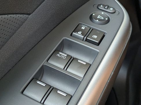 Used 2015 Honda CR-V Touring image 24