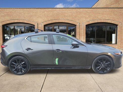 Used 2023 MAZDA MAZDA3 s w/ Appearance Package image 2