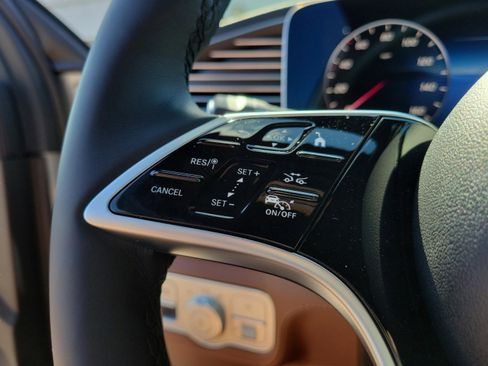 New 2026 Mercedes-Benz GLE 580 4MATIC image 23