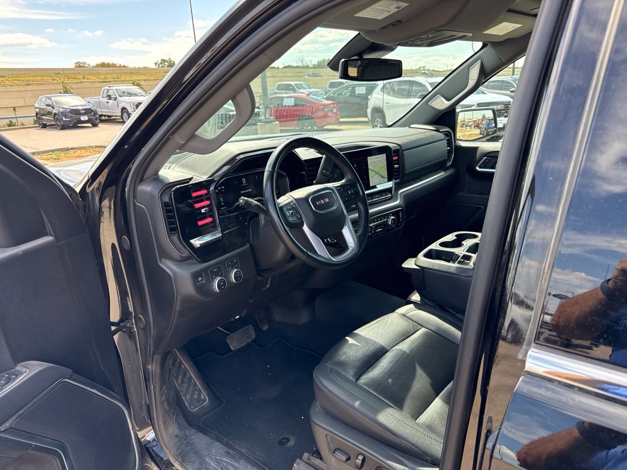 Used 2025 GMC Sierra 1500 SLT AWD/4WD image 20