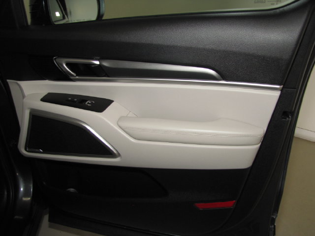 Used 2022 Kia Telluride S AWD/4WD image 45