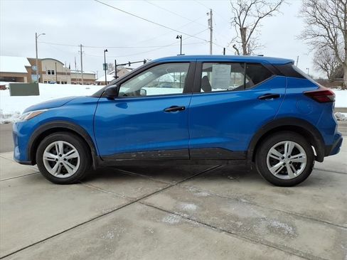 Used 2024 Nissan Kicks S image 4