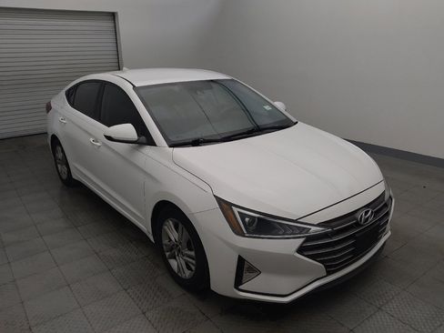 Used 2020 Hyundai Elantra SEL w/ Cargo Package (C1) FWD image 13