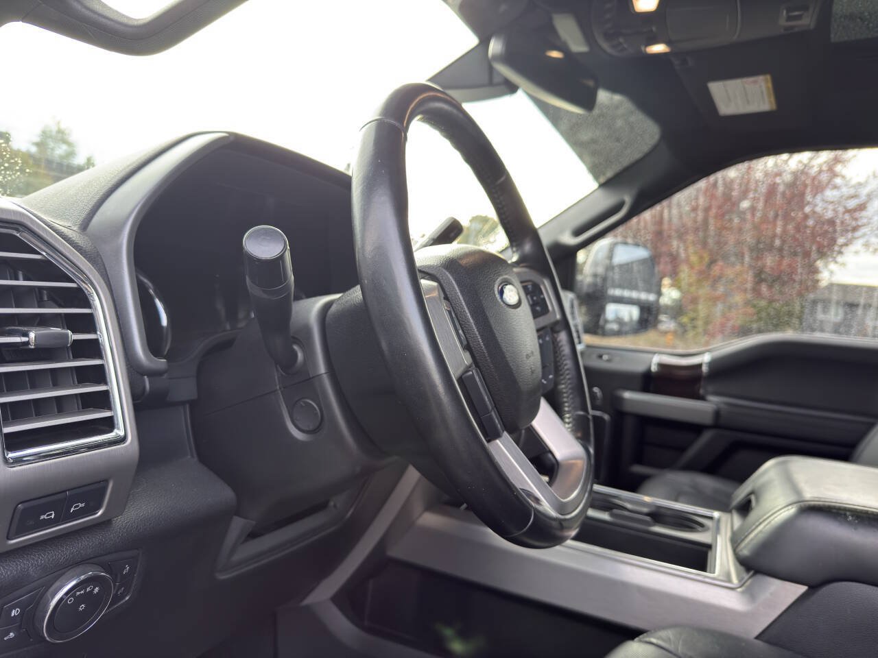 Used 2017 Ford F350 Platinum w/ Platinum Ultimate Package AWD/4WD image 2