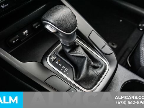 Used 2025 Kia Soul LX w/ LX Technology Package image 36