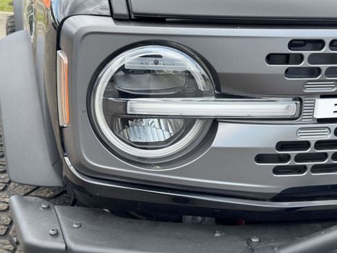 Used 2022 Ford Bronco Badlands AWD/4WD image 9