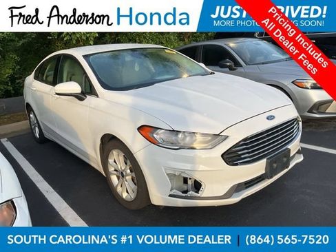 Used 2019 Ford Fusion SE FWD image 1