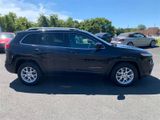 Used 2016 Jeep Cherokee Latitude w/ Comfort & Sound Group image 3
