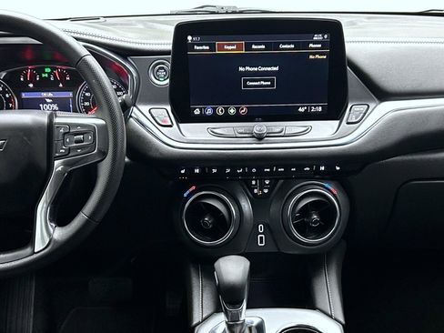 Used 2025 Chevrolet Blazer LT image 13