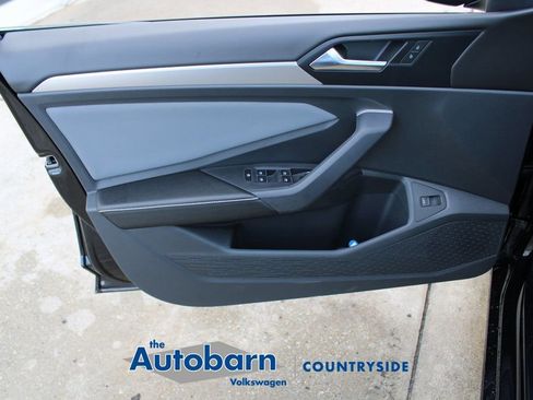 New 2026 Volkswagen Jetta SE FWD image 9