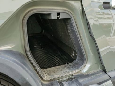 Used 2022 Rivian R1T Launch Edition image 49