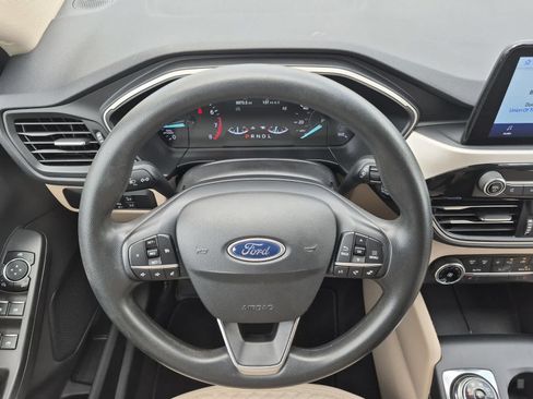 Used 2020 Ford Escape SE FWD image 21