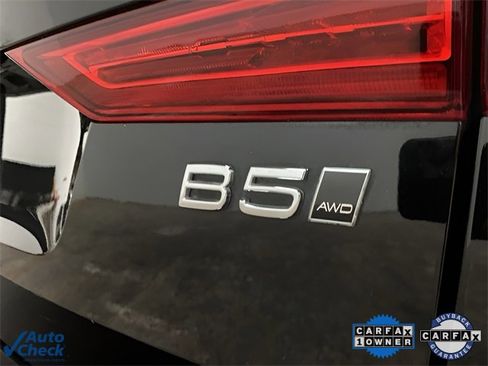 Used 2025 Volvo XC60 B5 Plus image 89