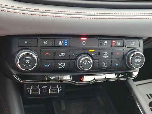 Used 2023 Dodge Durango Citadel AWD/4WD image 19