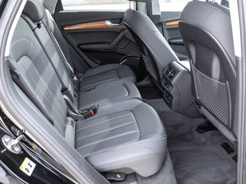 Certified 2021 Audi Q5 Premium w/ Convenience Package AWD/4WD image 23