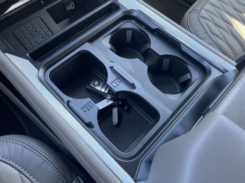 New 2026 Ford F250 Platinum w/ Platinum Plus Package image 10