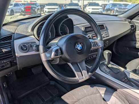 Used 2004 BMW Z4 2.5i image 26