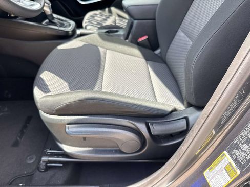 Used 2024 Kia Soul LX w/ Option Group 015 FWD image 16