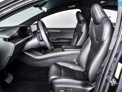 Used 2024 Tesla Model X Base image 16