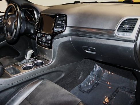 Used 2019 Jeep Grand Cherokee Altitude image 59