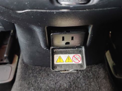 Used 2014 Jeep Cherokee Limited image 31