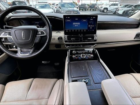 Used 2023 Lincoln Navigator L Reserve AWD/4WD image 20
