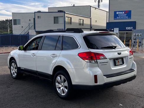 Used 2012 Subaru Outback 2.5i Premium w/ All-Weather Pkg image 8