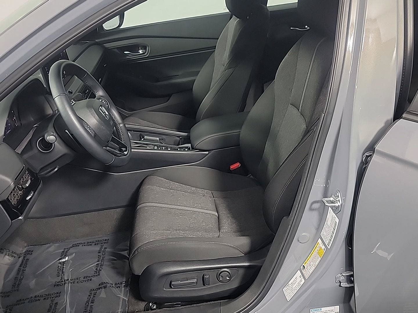 Used 2025 Honda Accord Sport image 19