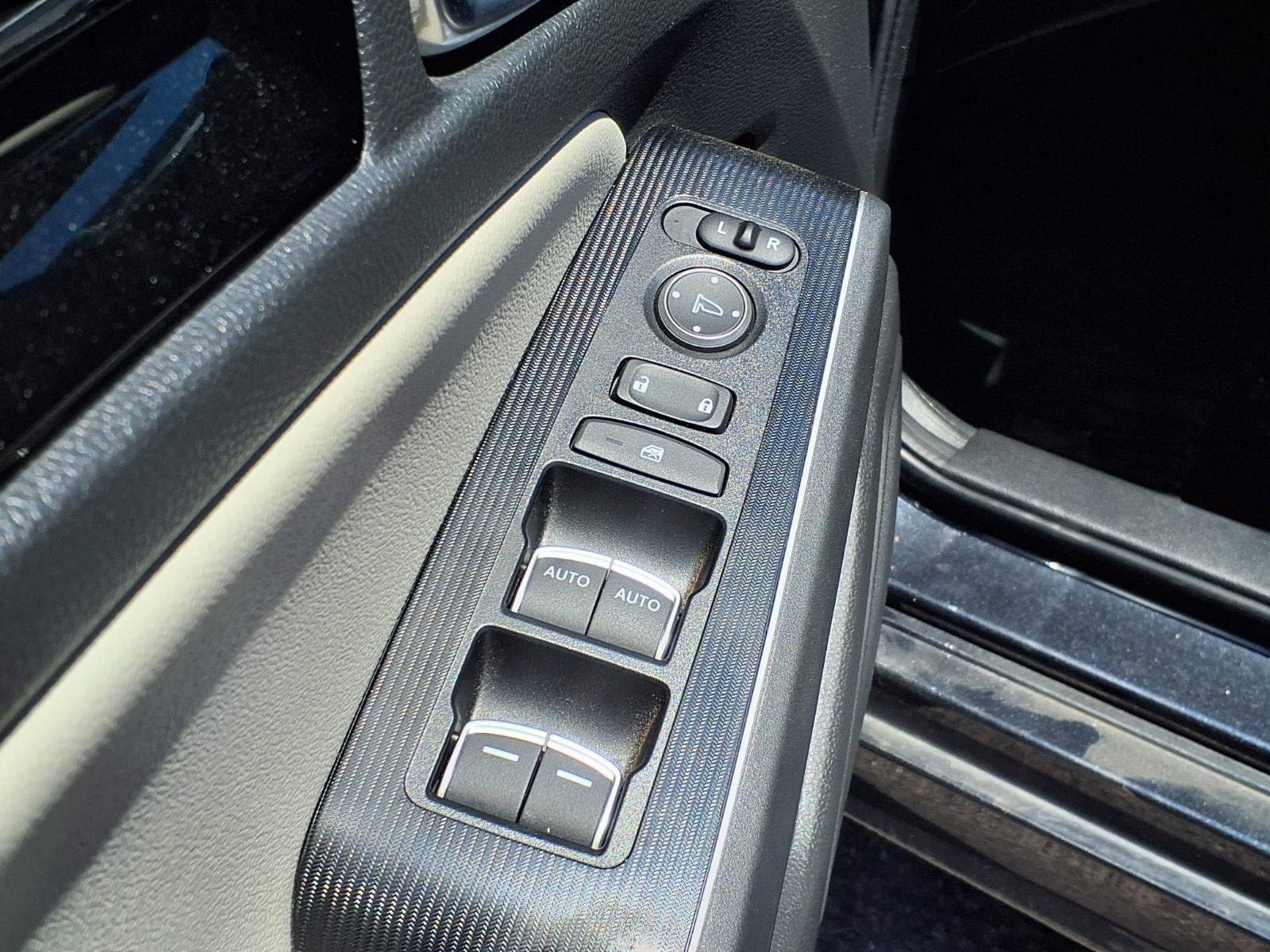 Used 2023 Honda Civic Touring image 19