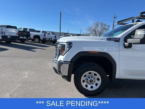 Used 2024 GMC Sierra 3500 Pro w/ 1SA Pro Safety Plus Package AWD/4WD image 4