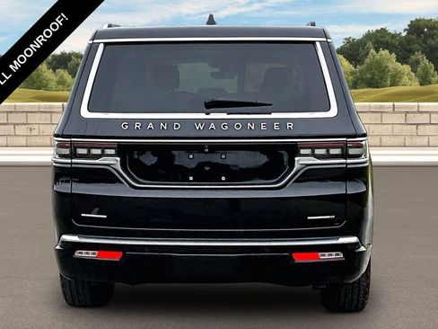 Used 2022 Jeep Grand Wagoneer Series I AWD/4WD image 4