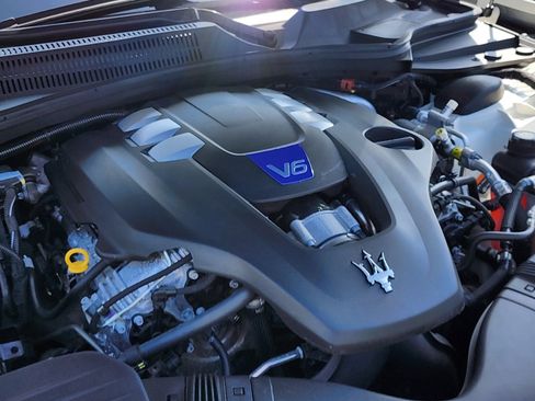 New 2024 Maserati Ghibli Modena Ultima Q4 AWD/4WD image 17