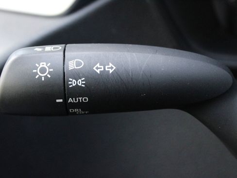 Used 2025 Toyota Corolla SE FWD image 27