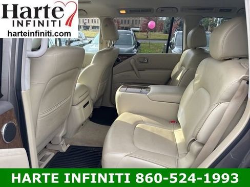 Used 2016 INFINITI QX80 4WD w/ Driver's Assistance Package image 11