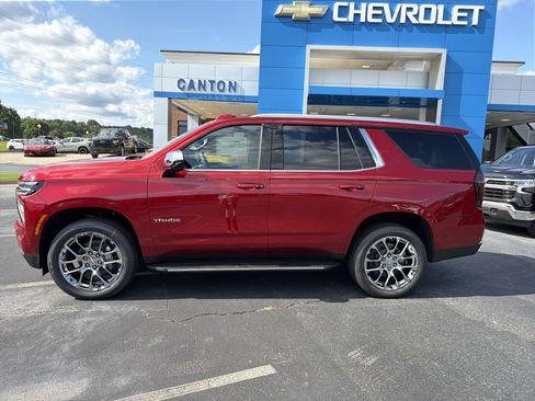 New 2026 Chevrolet Tahoe LS w/ LPO, Chrome Package AWD/4WD image 8