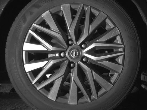 Used 2025 Nissan Altima 2.5 SV image 15