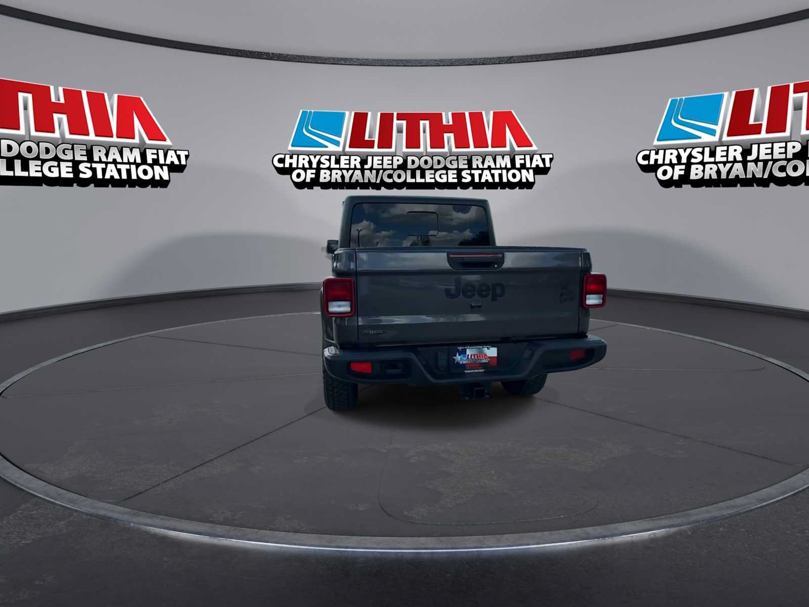 Used 2023 Jeep Gladiator Sport AWD/4WD image 7