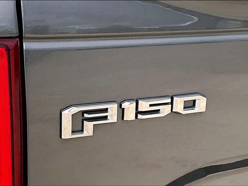 Used 2017 Ford F150 XL w/ Equipment Group 101A Mid AWD/4WD image 15