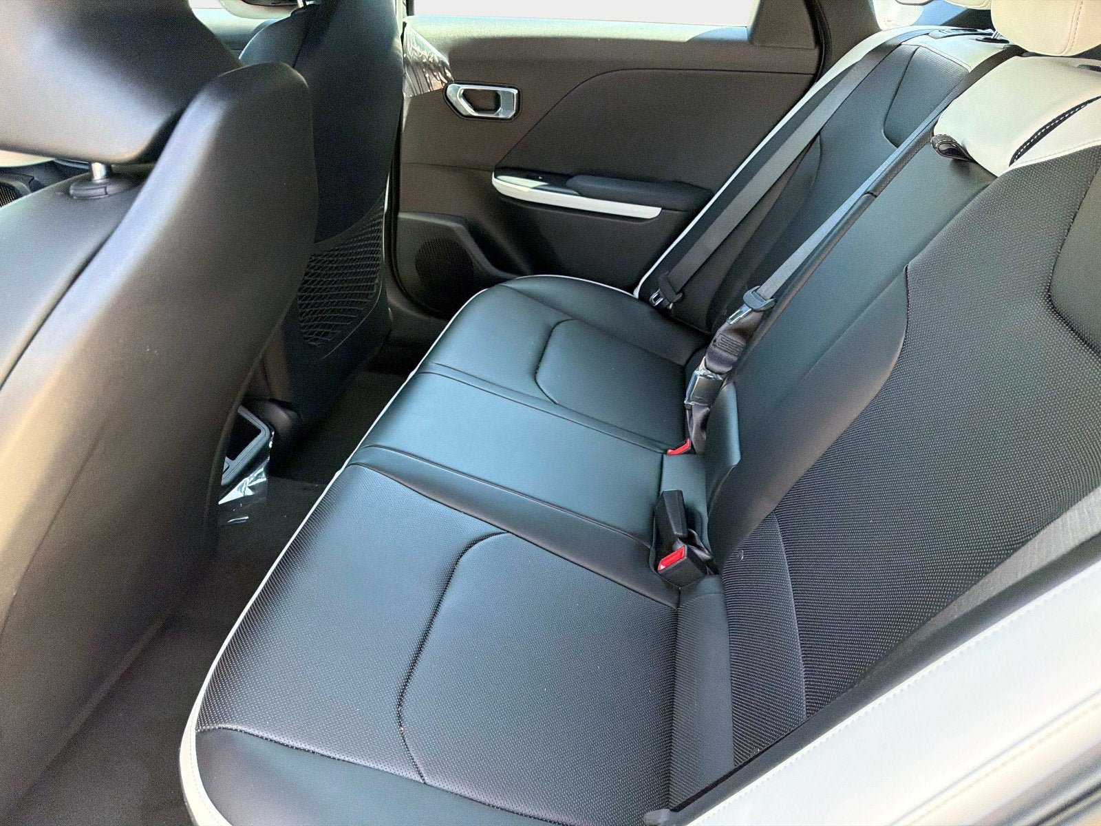 New 2026 Kia K4 GT-Line FWD image 11