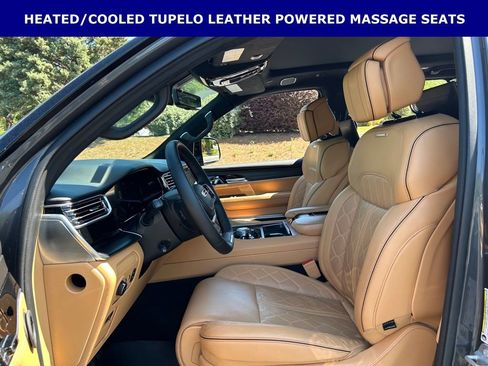 Used 2024 Jeep Grand Wagoneer Series III w/ Rear Seat Video Group 1 AWD/4WD image 7