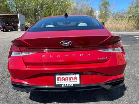 Used 2023 Hyundai Elantra Limited w/ Cargo Package FWD image 16
