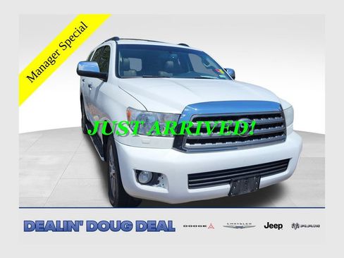 Used 2015 Toyota Sequoia Limited AWD/4WD image 1